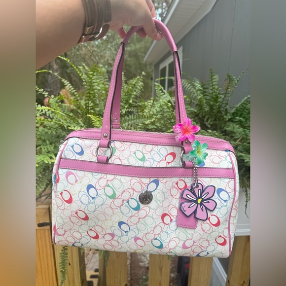 YK2 Coach Multicolor Signature
Tote Bag Pink Leather Trim - Picture 1 of 13